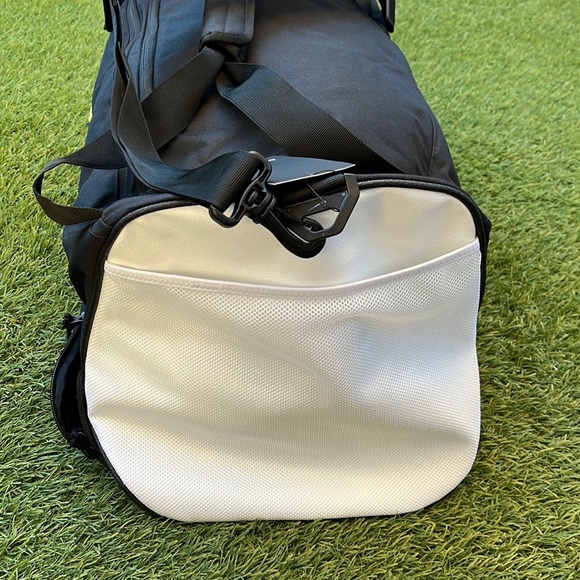 Nike Elite Basketball Duffel Bag - Picture 6 of 9